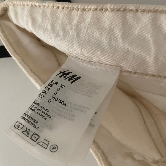 H&M x Lee collaboration wide leg jeans - Picture 3 of 7